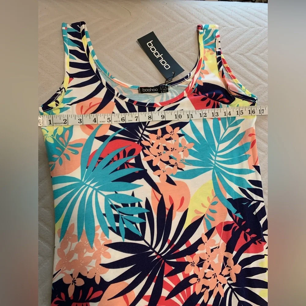 NWT Boohoo Tropical Multicolor Sleeveless Scoop Neck Maxi Dress Size 10 Vacation